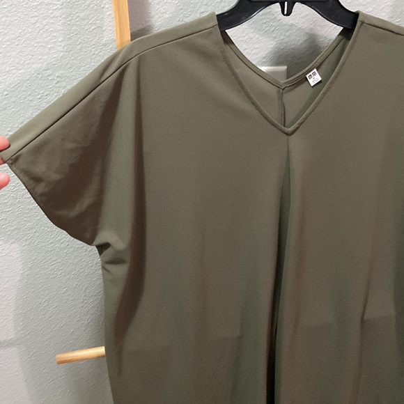 Top - Picture 3 of 5